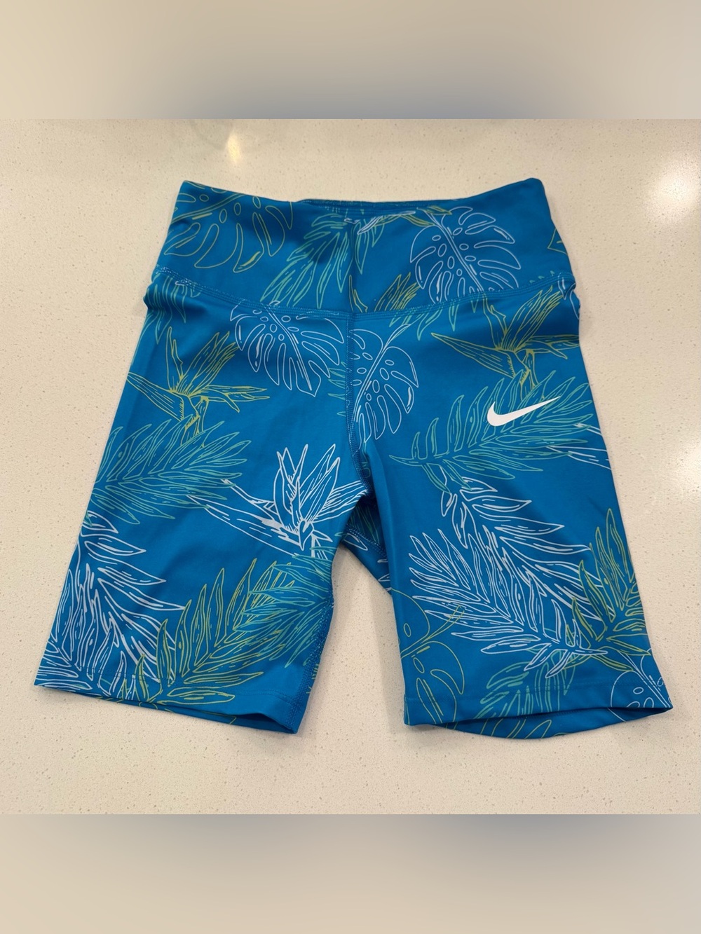 Nike Dri-FIT Tropical Print Biker Shorts - Women’s Small
